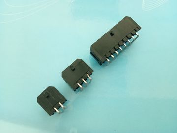 চীন Right Angle Waterproof Automotive Connectors DIP Wafer Automotive Wire Connectors কারখানা
