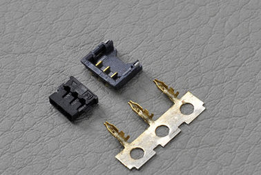 চীন 3 Pin Gold - Plated SMD PCB Header Connector 1.2mm Pitch Black 28# Applicable Wire কারখানা